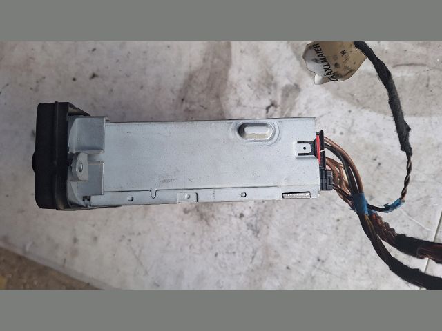 bontott MERCEDES-BENZ C-CLASS Rádió / CD