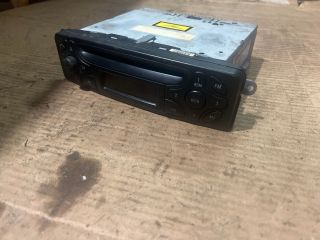 bontott MERCEDES-BENZ C-CLASS Rádió / CD