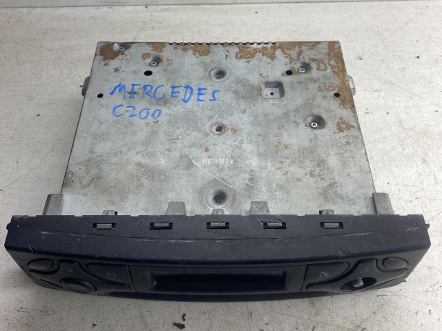 bontott MERCEDES-BENZ C-CLASS Rádió / CD