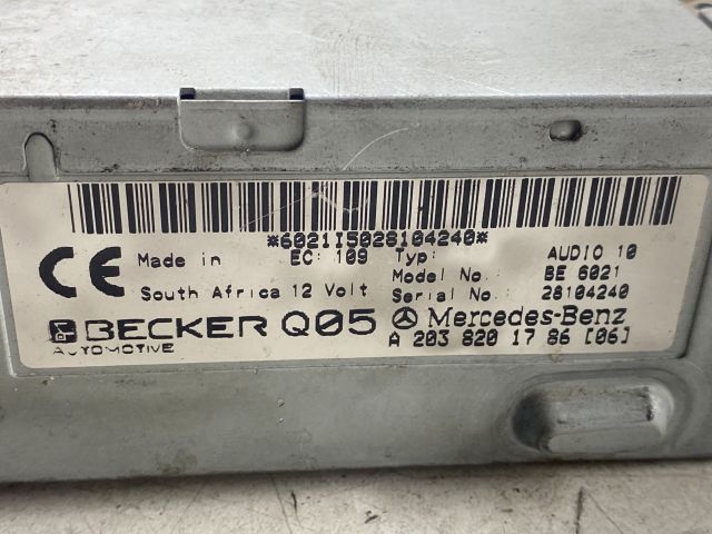 bontott MERCEDES-BENZ C-CLASS Rádió / CD