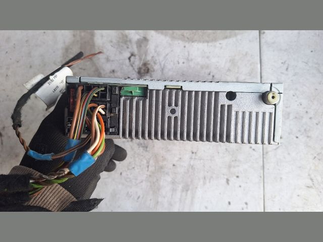 bontott MERCEDES-BENZ C-CLASS Rádió / CD