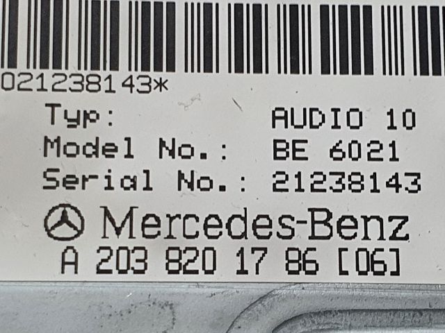 bontott MERCEDES-BENZ C-CLASS Rádió / CD