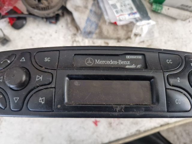 bontott MERCEDES-BENZ C-CLASS Rádió / CD