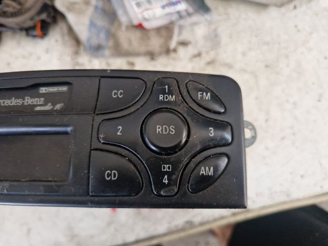bontott MERCEDES-BENZ C-CLASS Rádió / CD