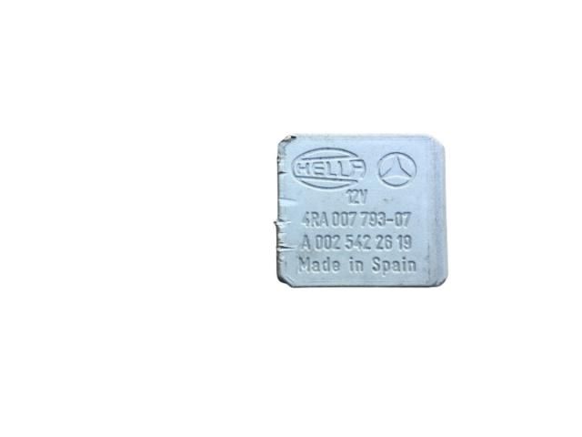 bontott MERCEDES-BENZ C-CLASS Relé