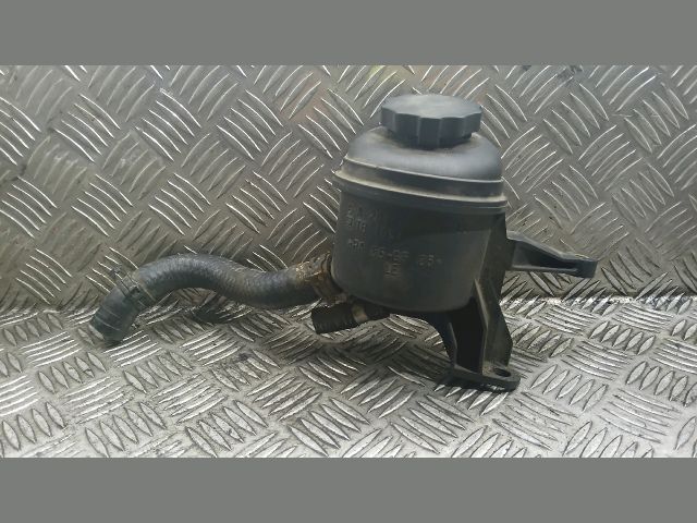 bontott MERCEDES-BENZ C-CLASS Szervóolaj Tartály