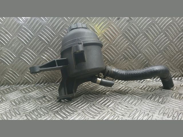 bontott MERCEDES-BENZ C-CLASS Szervóolaj Tartály