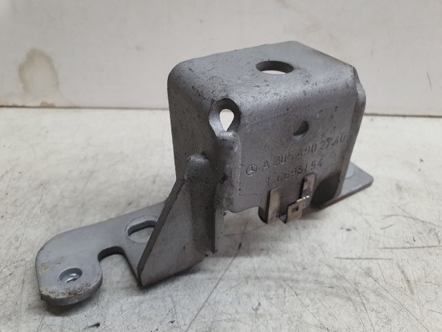 bontott MERCEDES-BENZ C-CLASS Tartó Bak