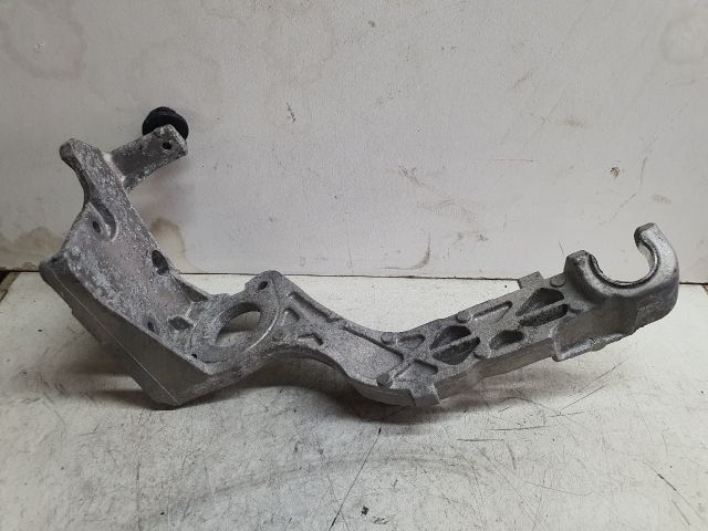 bontott MERCEDES-BENZ C-CLASS Tartó Bak