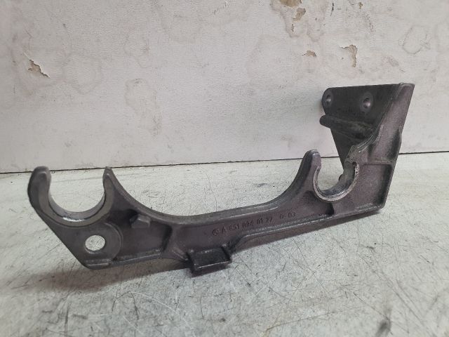 bontott MERCEDES-BENZ C-CLASS Tartó Bak