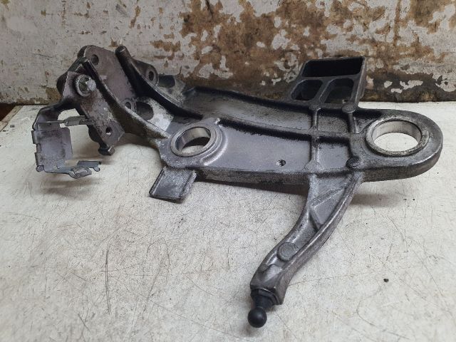 bontott MERCEDES-BENZ C-CLASS Tartó Bak