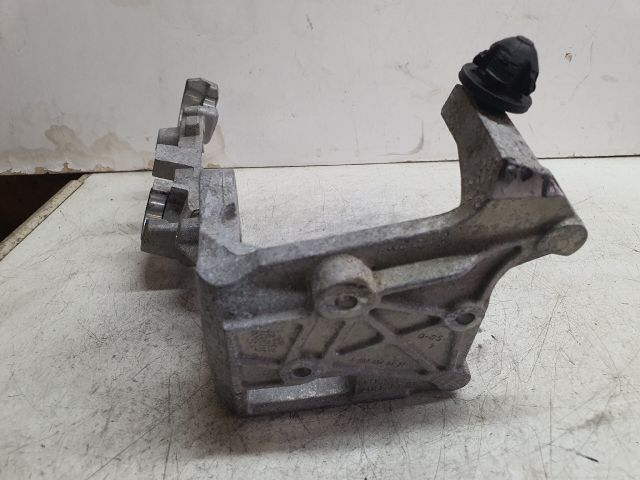 bontott MERCEDES-BENZ C-CLASS Tartó Bak