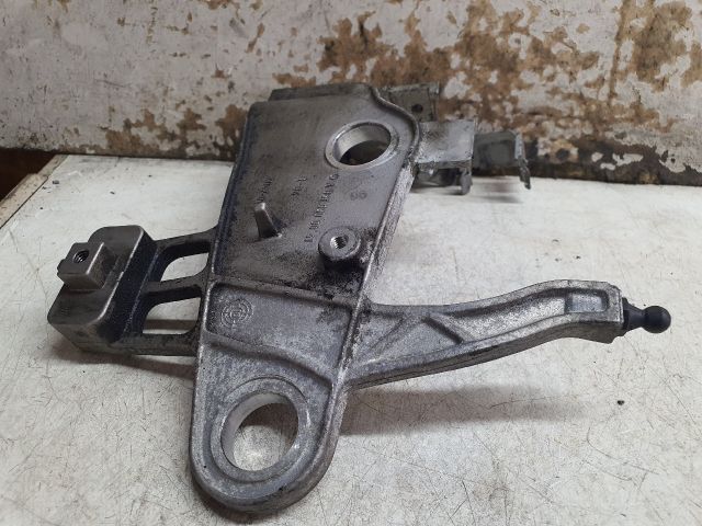 bontott MERCEDES-BENZ C-CLASS Tartó Bak