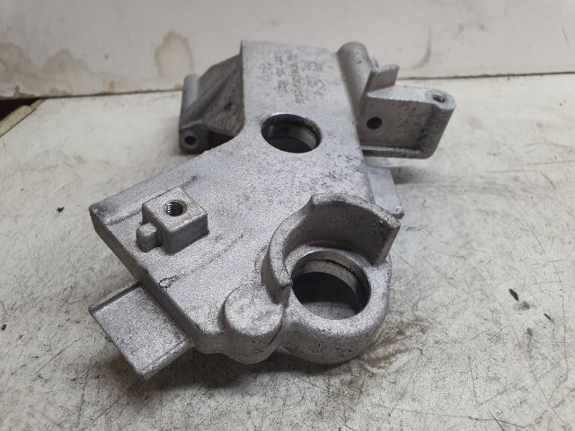 bontott MERCEDES-BENZ C-CLASS Tartó Bak