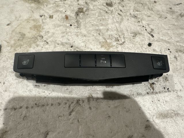 bontott MERCEDES-BENZ C-CLASS Ülésfűtés Kapcsoló Pár