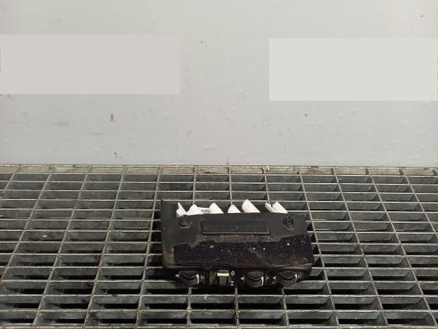 bontott MERCEDES-BENZ C-CLASS Ülésmagasság Állító Kar / Gomb