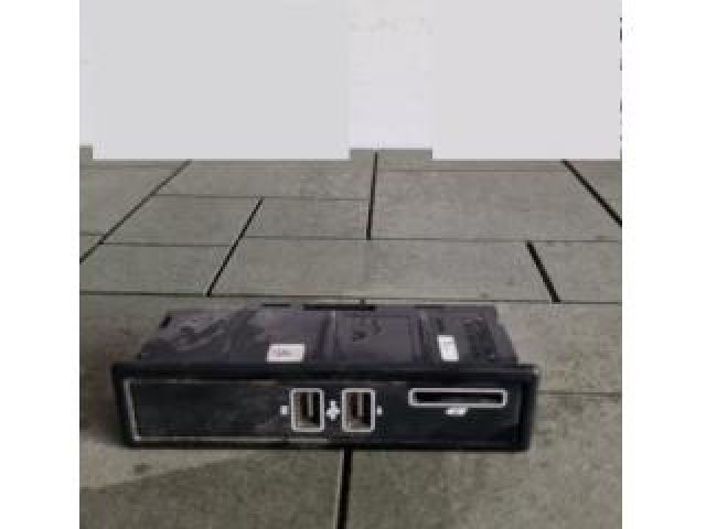 bontott MERCEDES-BENZ C-CLASS USB HUB
