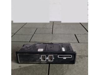 bontott MERCEDES-BENZ C-CLASS USB HUB