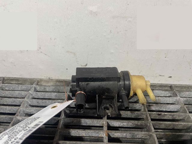 bontott MERCEDES-BENZ C-CLASS Vákum Szelep