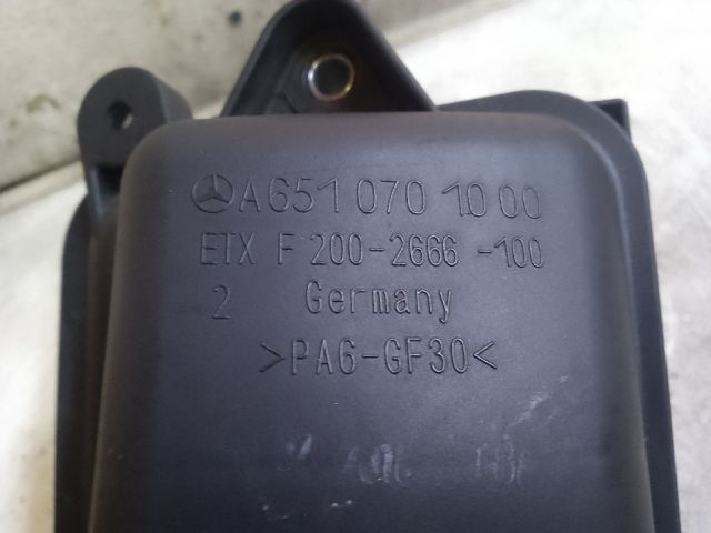 bontott MERCEDES-BENZ C-CLASS Vákum Tartály