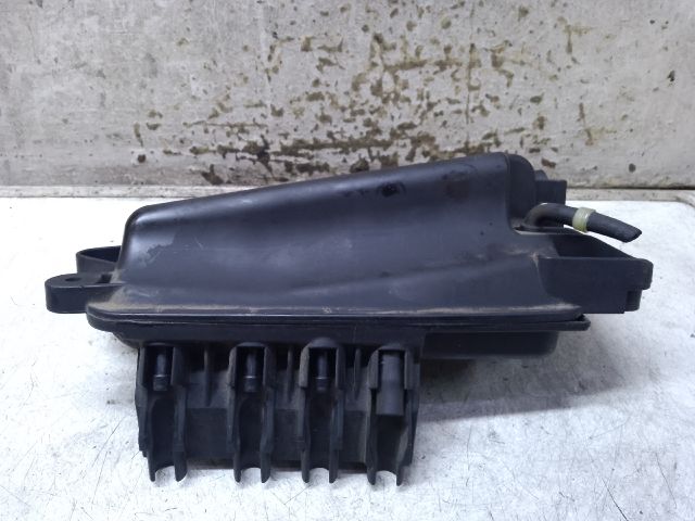 bontott MERCEDES-BENZ C-CLASS Vákum Tartály