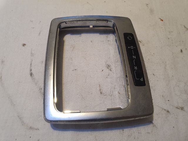 bontott MERCEDES-BENZ C-CLASS Váltószoknya Rögzítő Keret