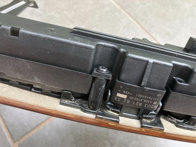 bontott MERCEDES-BENZ C-CLASS Vészvillogó Kapcsoló