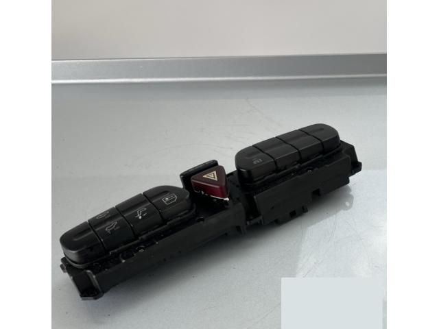 bontott MERCEDES-BENZ C-CLASS Vészvillogó Kapcsoló