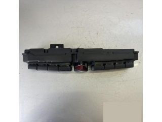 bontott MERCEDES-BENZ C-CLASS Vészvillogó Kapcsoló