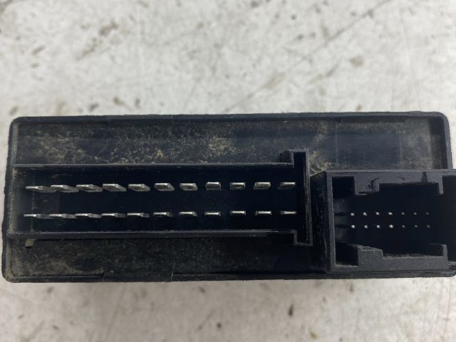 bontott MERCEDES-BENZ C-CLASS Vonóhorog Elektronika