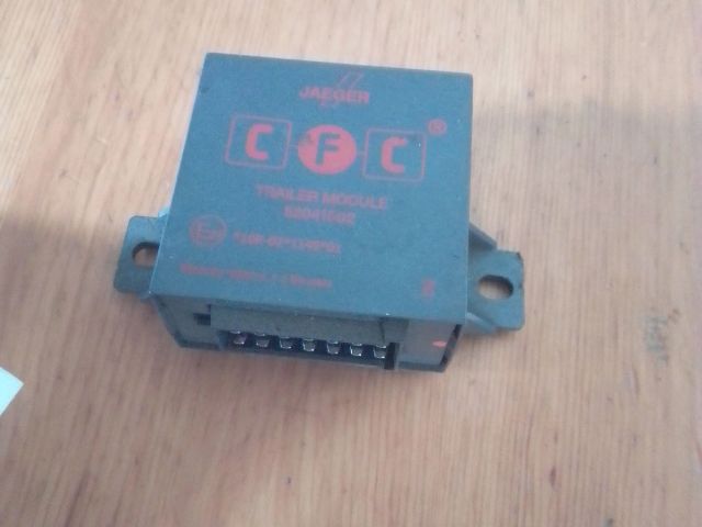 bontott MERCEDES-BENZ C-CLASS Vonóhorog Elektronika