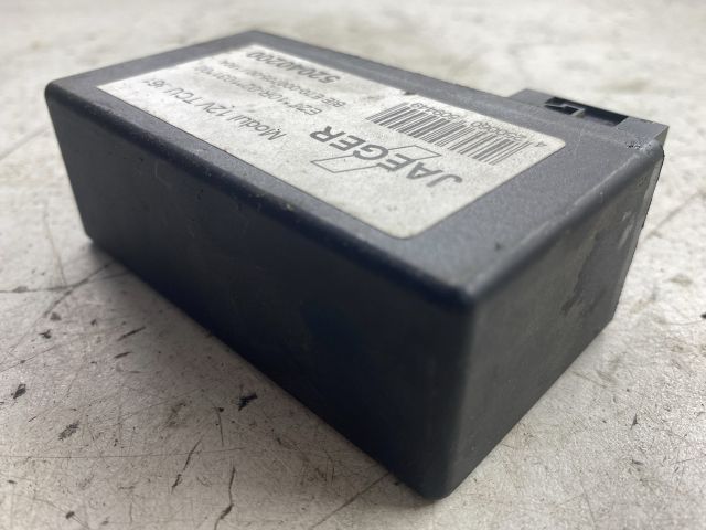 bontott MERCEDES-BENZ C-CLASS Vonóhorog Elektronika