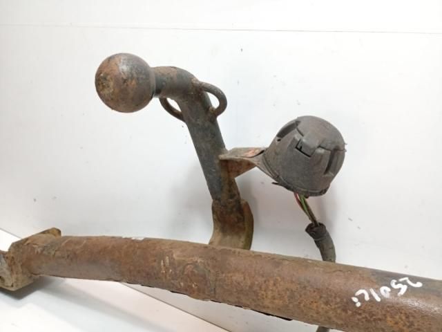 bontott MERCEDES-BENZ C-CLASS Vonóhorog