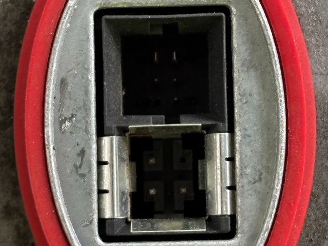 bontott MERCEDES-BENZ C-CLASS Xenon Trafó