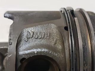 bontott MERCEDES-BENZ CITAN Dugattyú és Hajtókar