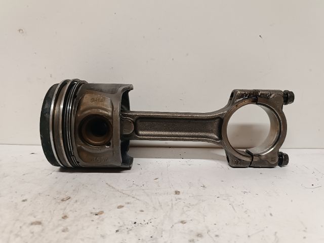 bontott MERCEDES-BENZ CITAN Dugattyú és Hajtókar