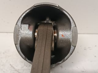 bontott MERCEDES-BENZ CITAN Dugattyú és Hajtókar