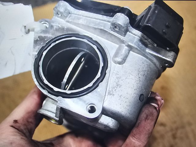 bontott MERCEDES-BENZ CITAN Fojtószelep (Elektromos)