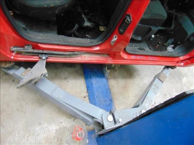 bontott MERCEDES-BENZ CITAN Jobb Küszöb