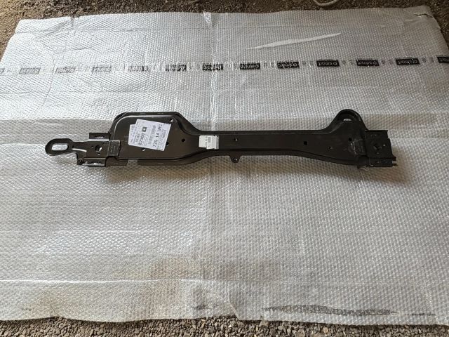 bontott MERCEDES-BENZ CITAN Vízhűtő Radiátor Tartó