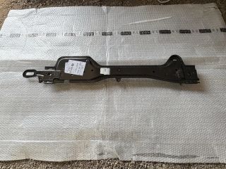 bontott MERCEDES-BENZ CITAN Vízhűtő Radiátor Tartó