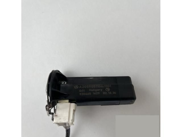 bontott MERCEDES-BENZ CLA Antenna Erősítő