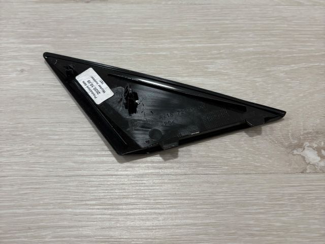 bontott MERCEDES-BENZ CLA Bal első Ajtó Díszléc