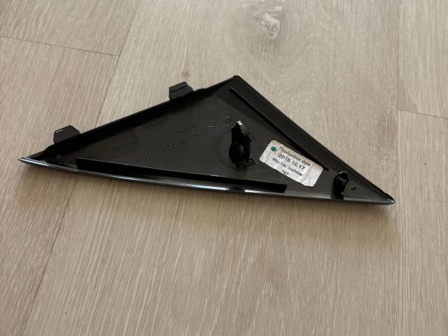 bontott MERCEDES-BENZ CLA Bal első Ajtó Díszléc