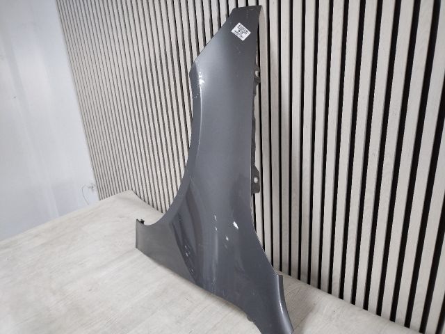 bontott MERCEDES-BENZ CLA Bal első Sárvédő