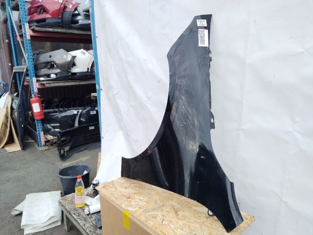 bontott MERCEDES-BENZ CLA Bal első Sárvédő