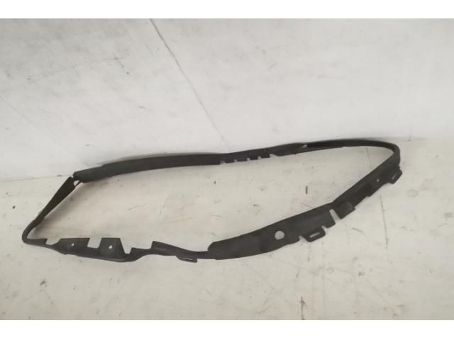 bontott MERCEDES-BENZ CLA Bal Fényszóró Lámpakeret