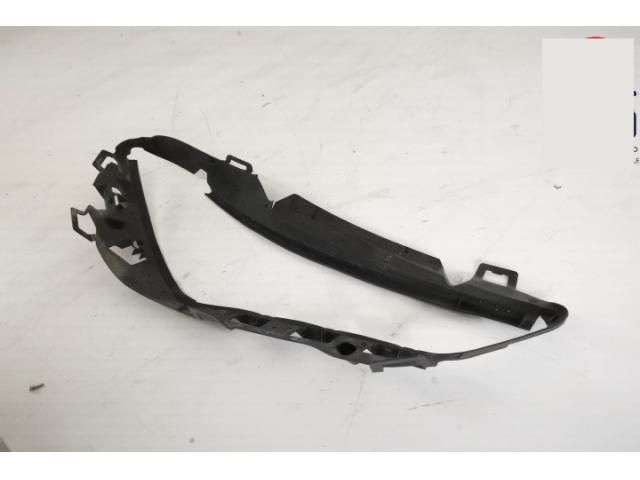 bontott MERCEDES-BENZ CLA Bal Fényszóró Lámpakeret