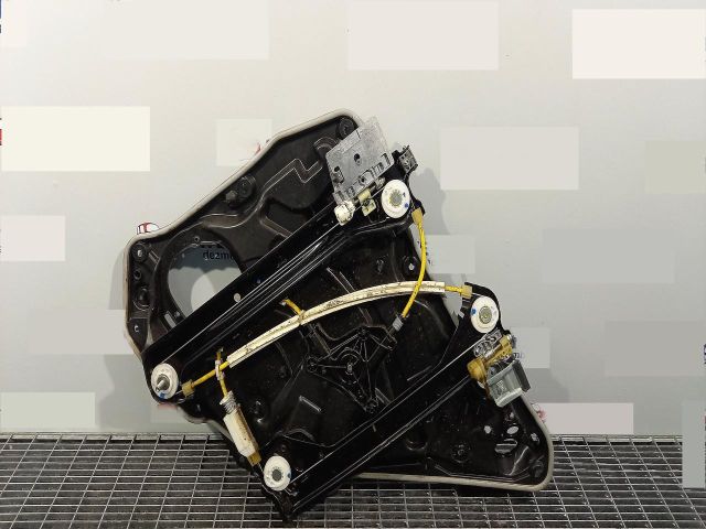 bontott MERCEDES-BENZ CLA Bal hátsó Ablakemelő Szerkezet (Elektromos)