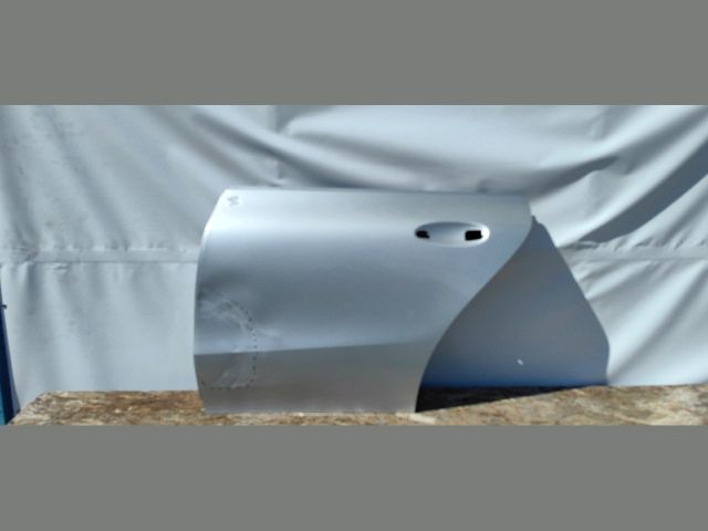 bontott MERCEDES-BENZ CLA Bal hátsó Ajtó (Üres lemez)